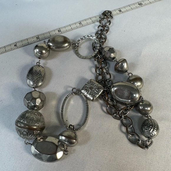 Three fun chunky silvertone statement necklaces - Picture 8 of 9